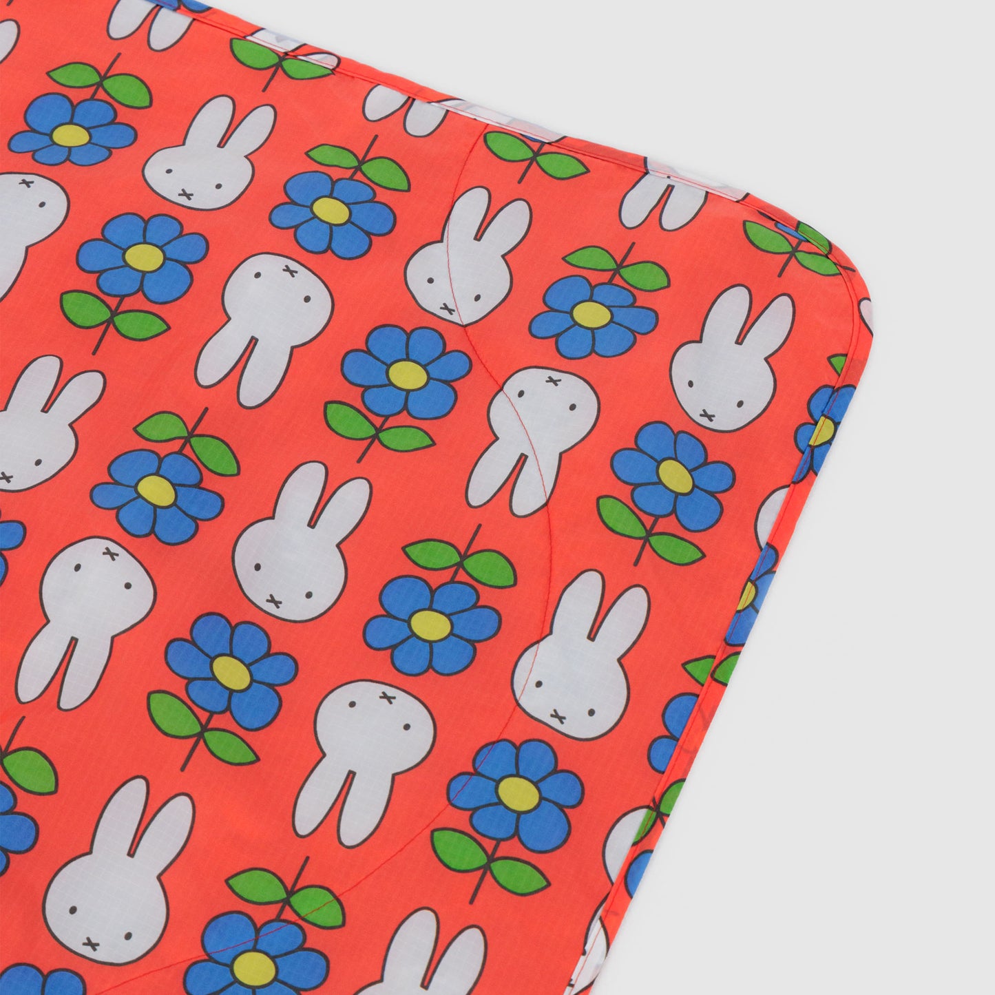 BAGGU Puffy Picnic Blanket: Flower Miffy