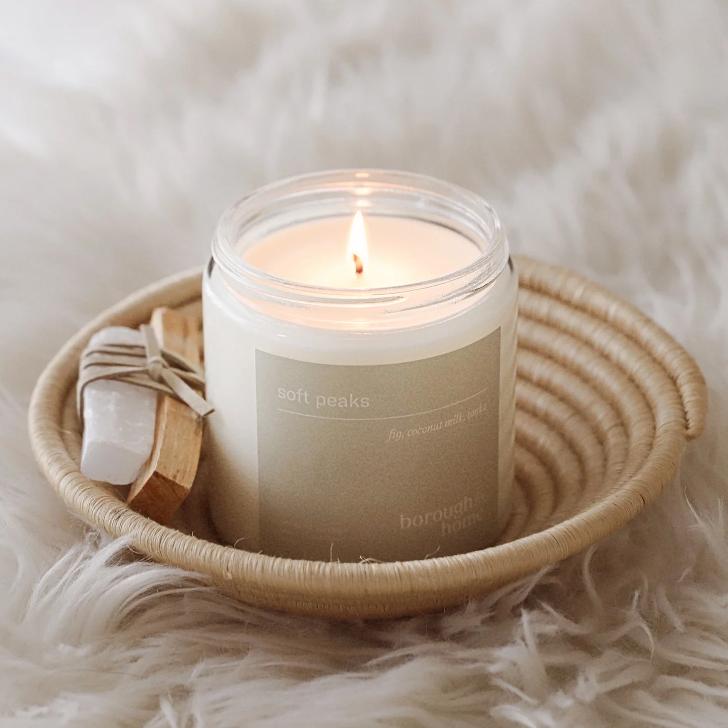 Soft Peaks Candle