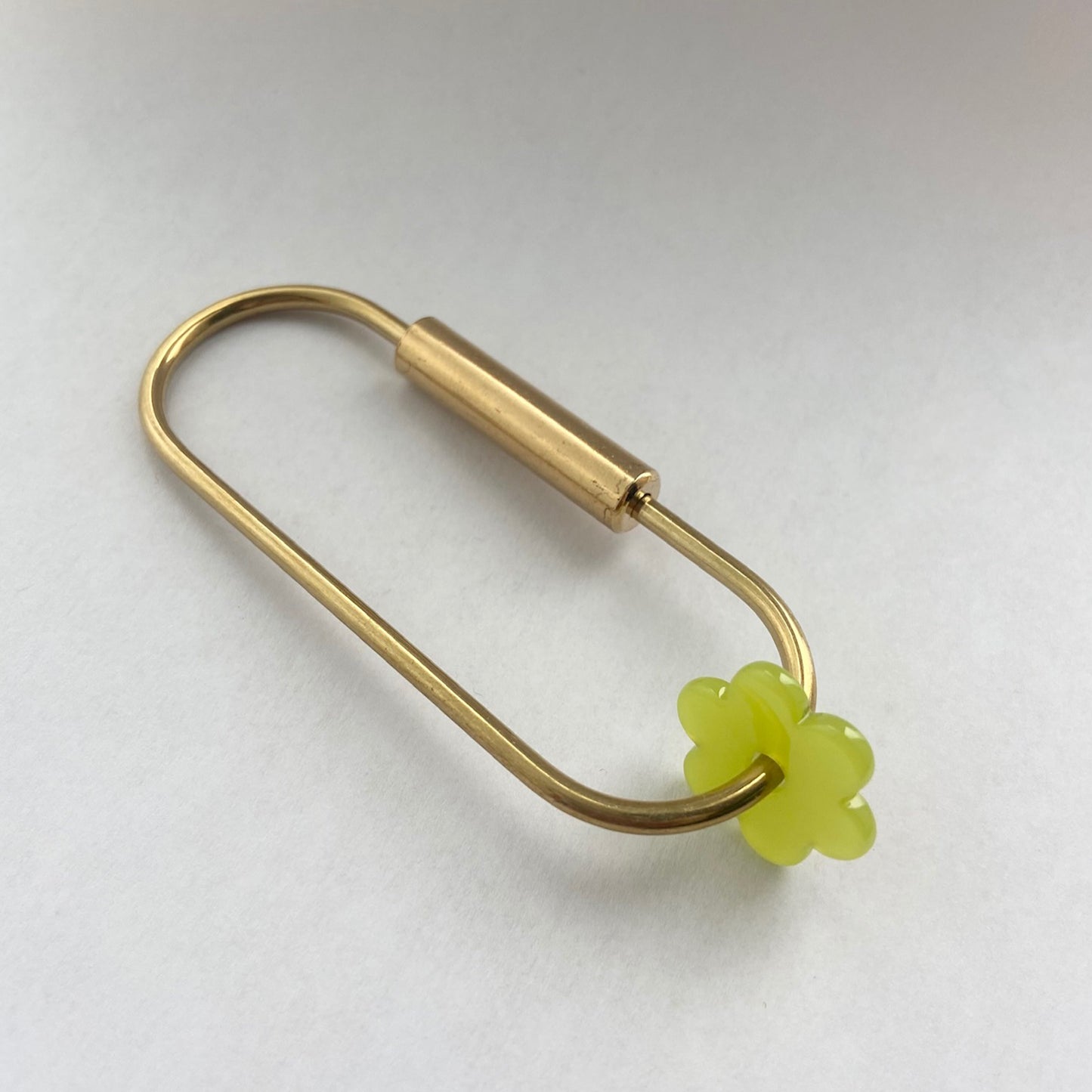Brass Keyring with Daisy