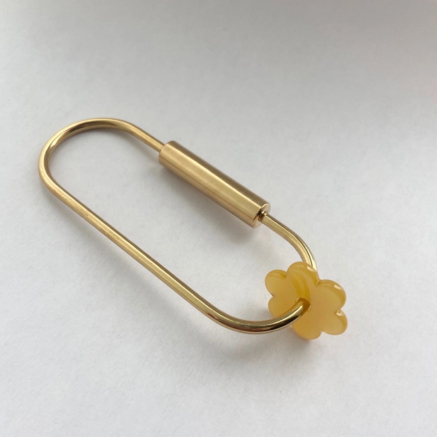 Brass Keyring with Daisy