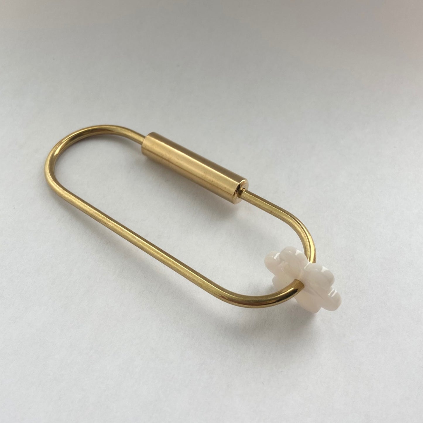 Brass Keyring with Daisy
