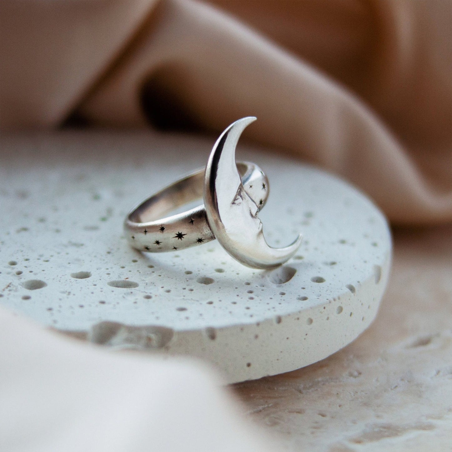 Nocturne Ring