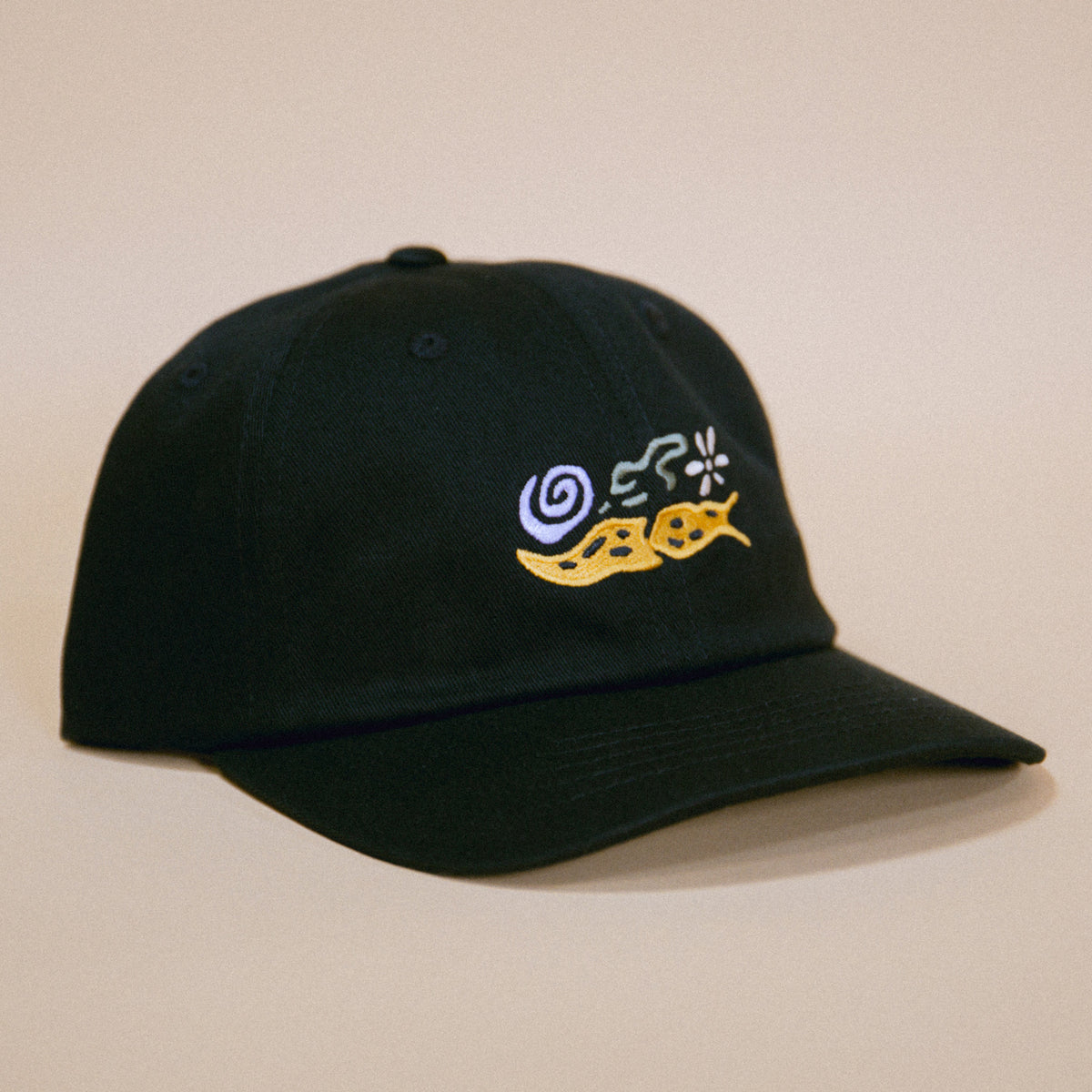 Banana Slug Swirl Hat (Youth / Black)