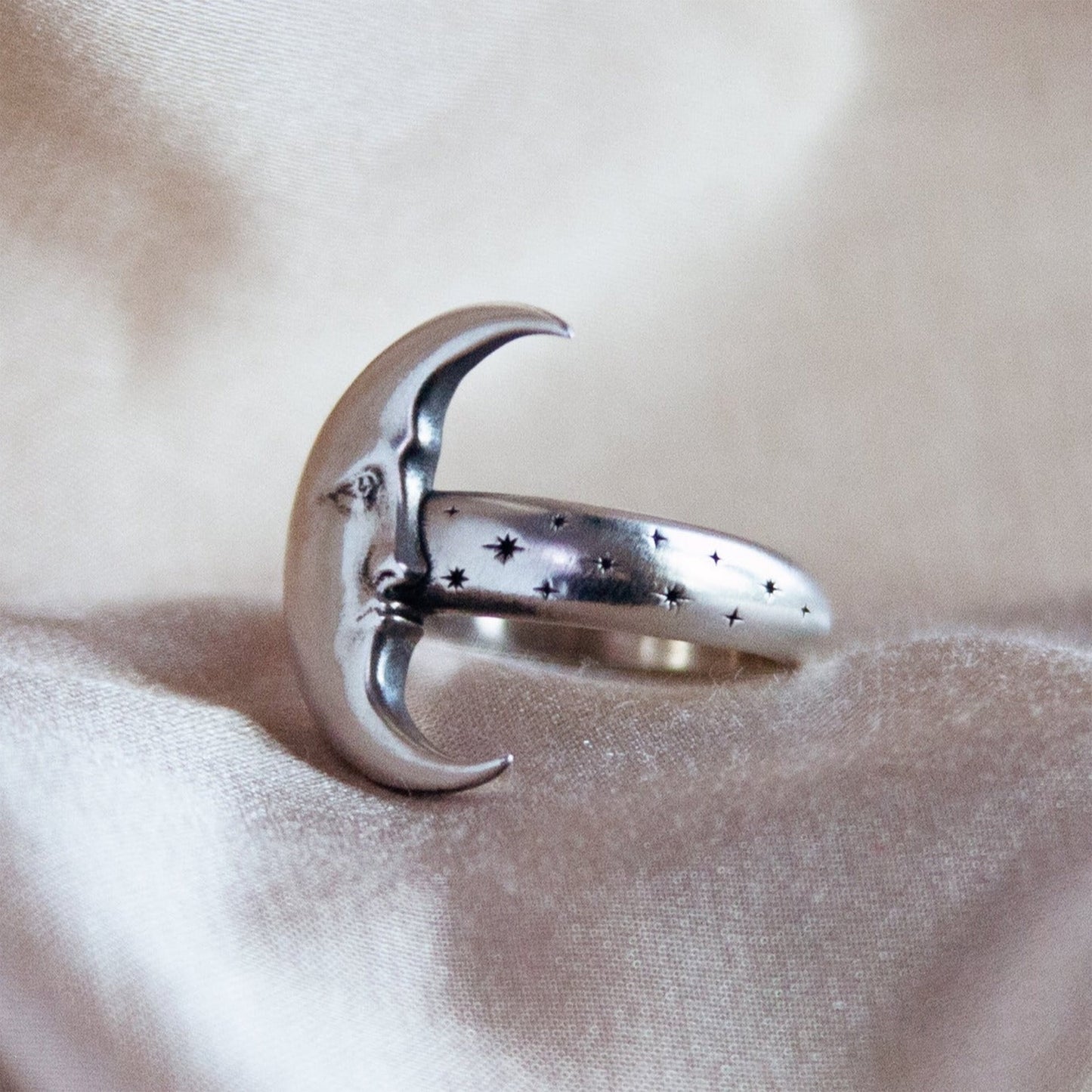 Nocturne Ring