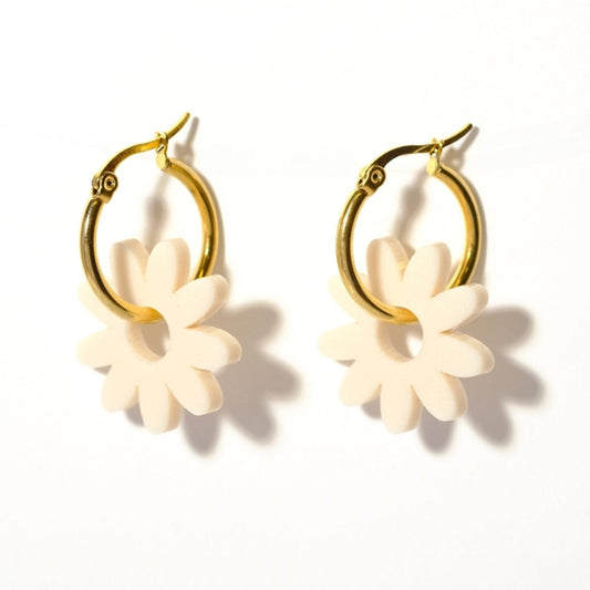 Marguerite Daisy Hoops in Linen White