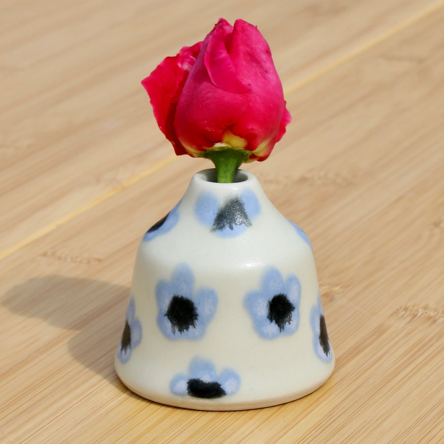 Periwinkle Flora Desk Friend