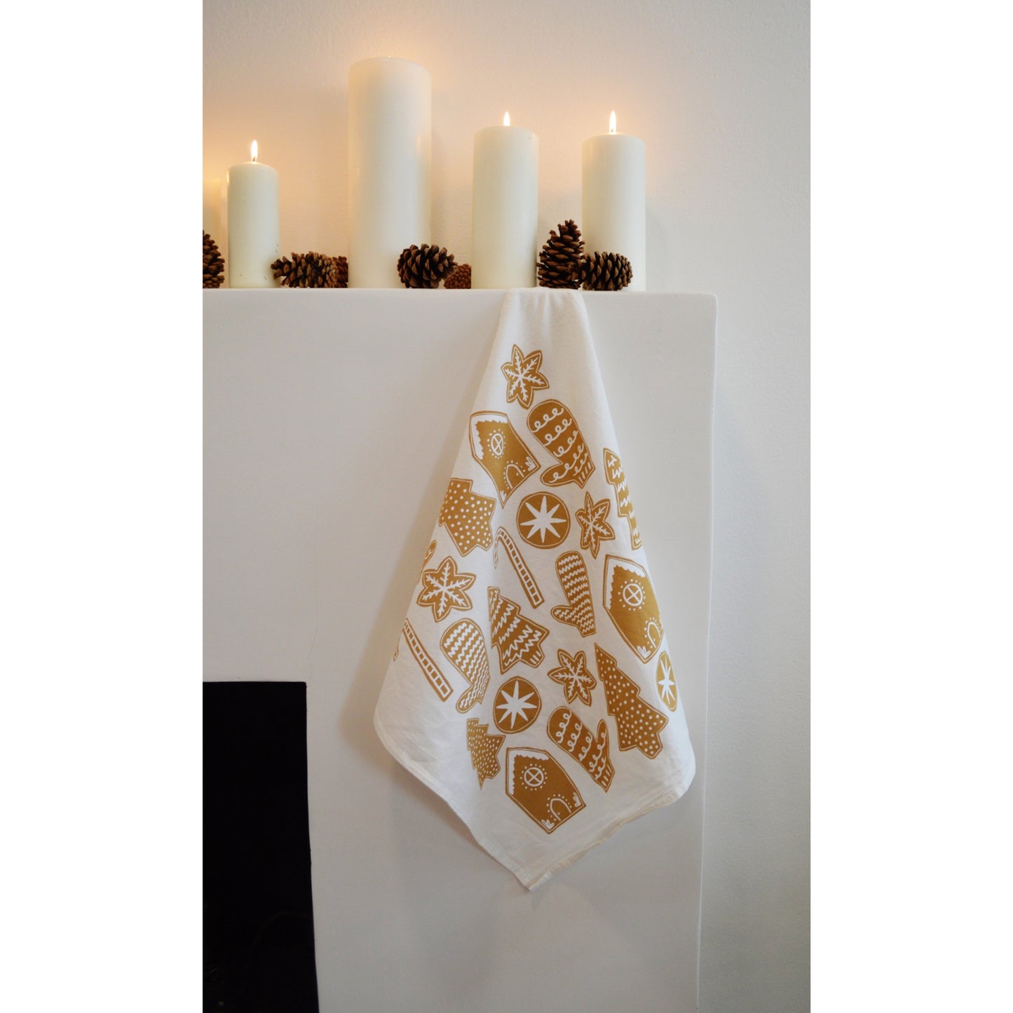 White Gingerbread Toss Tea Towel