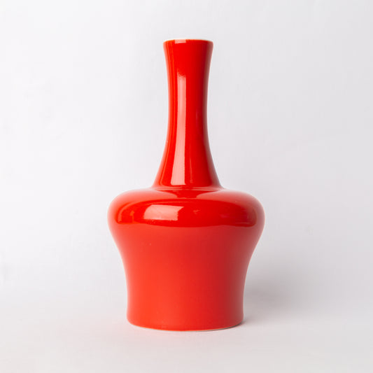 Mini Archer Vase in Glossy Coral
