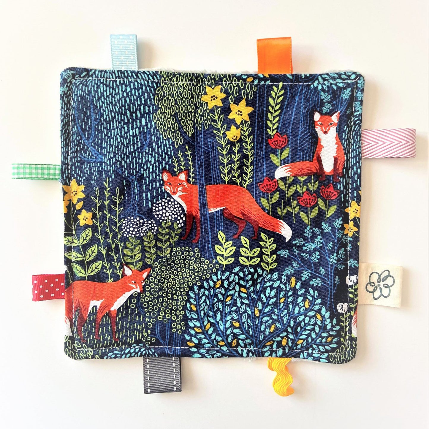 Silly Daisy Crinkle Paper - Fox